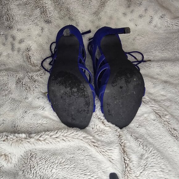 Blue velvet heels by ShoeDazzle - Picture 4 of 4